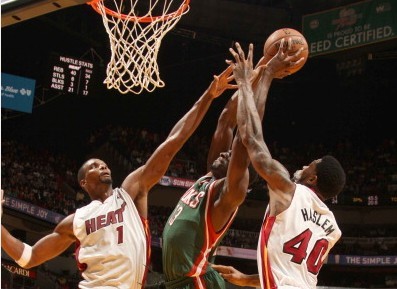 在比分胶着 在比分胶着