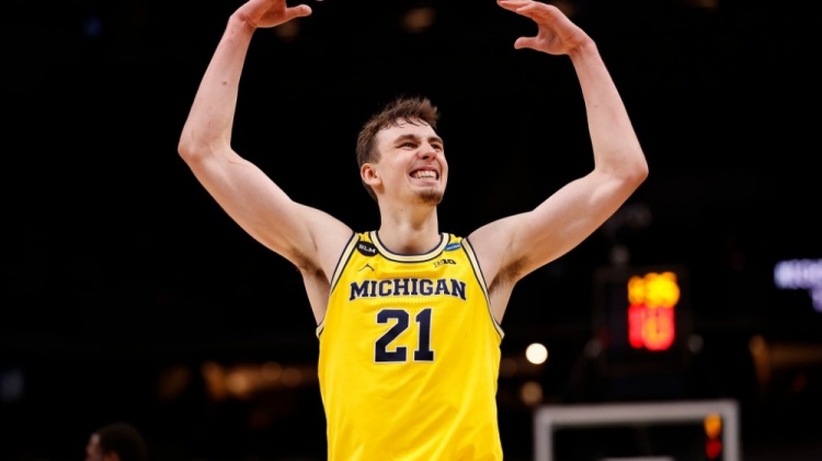 通过不断地 通过不断地