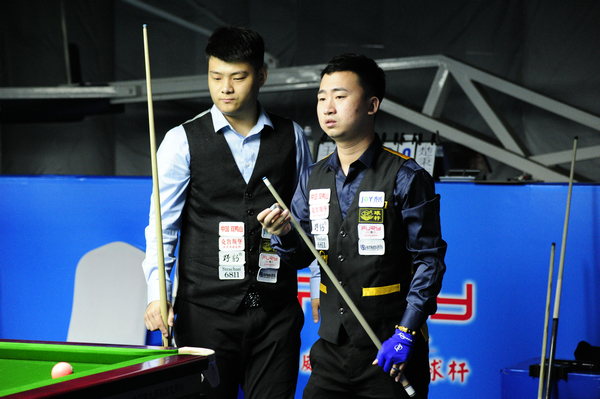 稳操胜券的 稳操胜券的