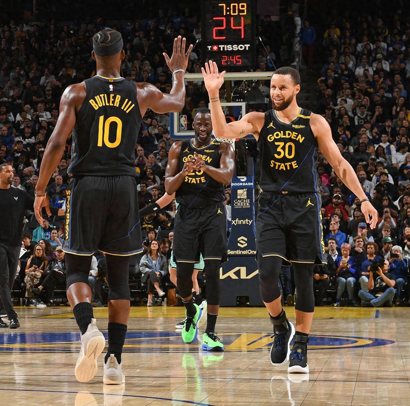 更强调前场 更强调前场